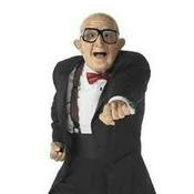 Podcast An Idiot Reads the News