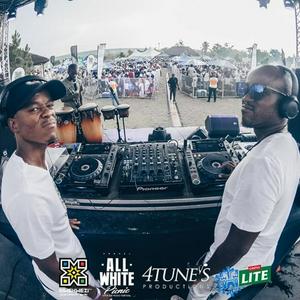 Listen to Session Madness 0472 in the App